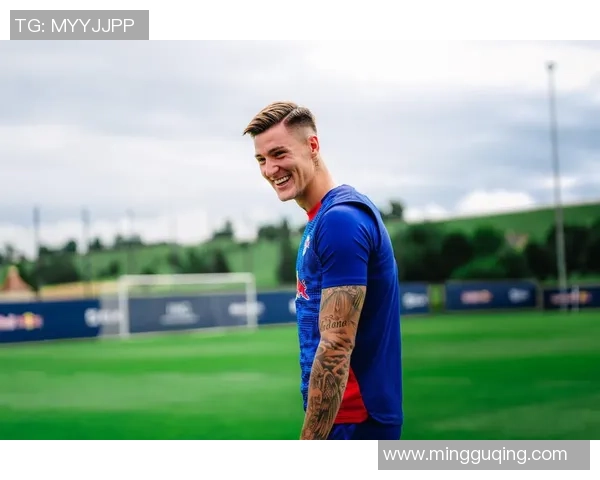 莱比锡大胜曼联神扑成焦点赛后点评引发热议