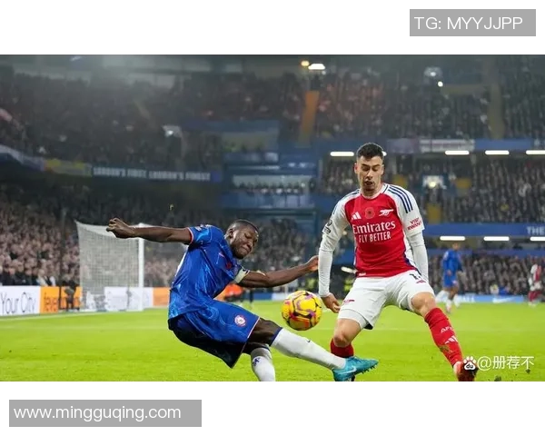 英超惊现冷门阿森纳大胜里昂6比2引发全场震动