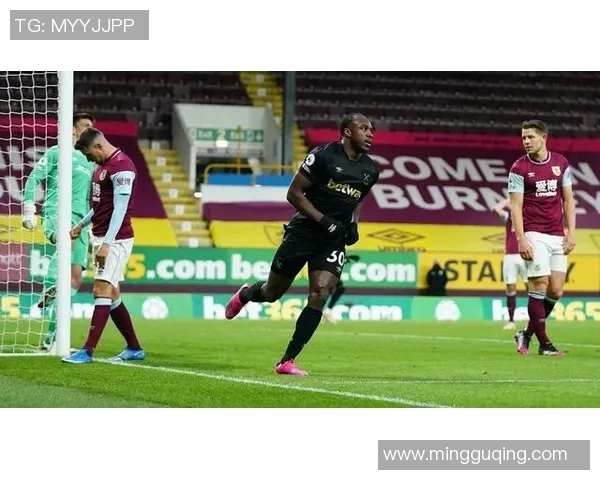 西甲激战：利物浦逆转曼城精彩瞬间回顾与十大进球盘点